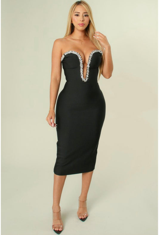 V-BANDAGE BLACK DRESS